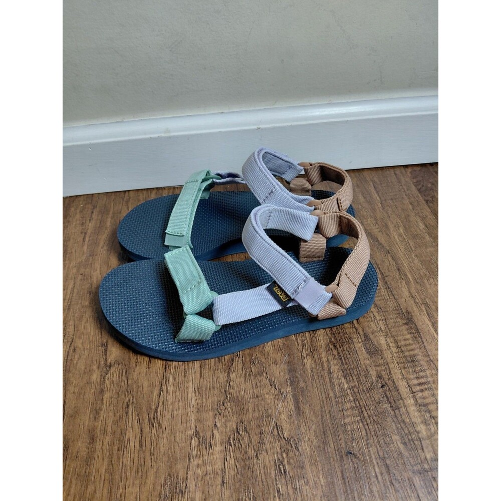 Teva Womens Original Universal Sandal 5 Multicolor